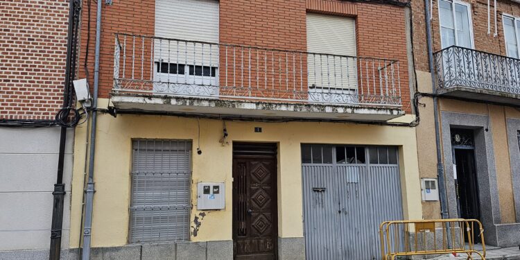 La Diócesis de Salamanca saca a la venta la antigua casa parroquial de Peñaranda situada en la calle La Cruz