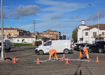 Peñaranda resuelve el caos de tráfico con la señalización del cruce de Arapiles con avenida de la Estación y calle del Carmen