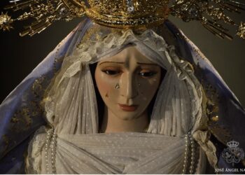La Virgen de la Esperanza ataviada ya en Peñaranda para la solemnidad de la Inmaculada Concepción del próximo día 8