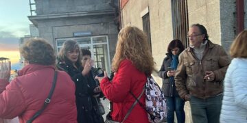 Revuelo entre los pasajeros del tren en Peñaranda por la demora de un convoy ante una falsa amenaza de bomba en Villalba