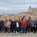 La asociación de mayores San Miguel, de Peñaranda, disfruta de una excursión a Toledo con una visita guiada a su patrimonio