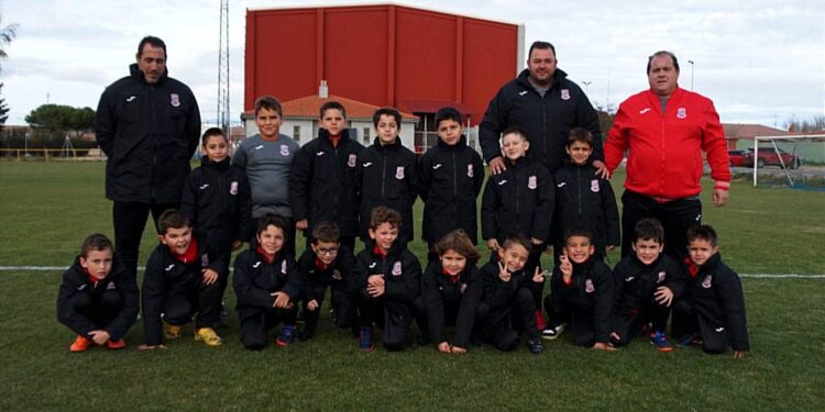 Nace en Villoria la Escuela de Chupetines de fútbol 7 con niños de varios municipios de Las Villas y un gran reto deportivo