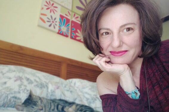 Mary Salts, una escritora de la tierra que busca mecenas para cumplir un sueño y que su novela «Masalto» pueda ver la luz