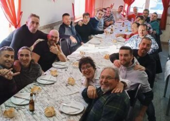 Compañeros de Cauchos Bracamonte comparten una comida navideña con un gran ambiente de confraternidad