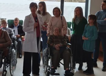 Concepción Campano de la Torre celebra por adelantado sus 100 años en la residencia San Pedro de Peñaranda junto a su familia