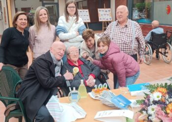 Los 100 años de Conchita: su lucha por superar un problema de cadera desde su nacimiento y su ejemplo de fortaleza mental