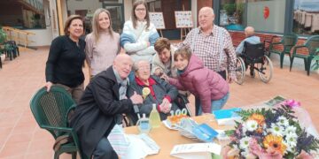 Los 100 años de Conchita: su lucha por superar un problema de cadera desde su nacimiento y su ejemplo de fortaleza mental