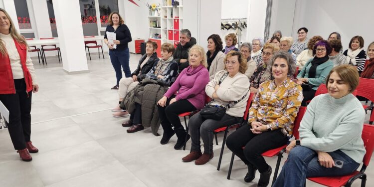 Cruz Roja rinde un merecido reconocimiento al voluntariado de Peñaranda y comarca por su desinteresada labor humanitaria