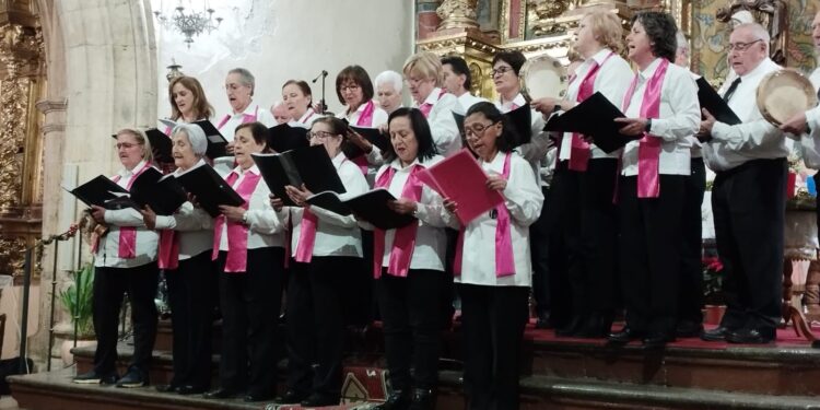 Palaciosrubios llena su iglesia en la II edición del Festival de Villancicos del Arciprestazgo de Peñaranda-Calvarrasa-Las Villas