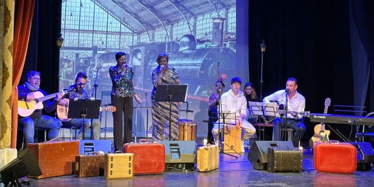 La Gala Solidaria llena el teatro Calderón en Peñaranda y logra recaudar 200 kilos de comida para el Banco de Alimentos