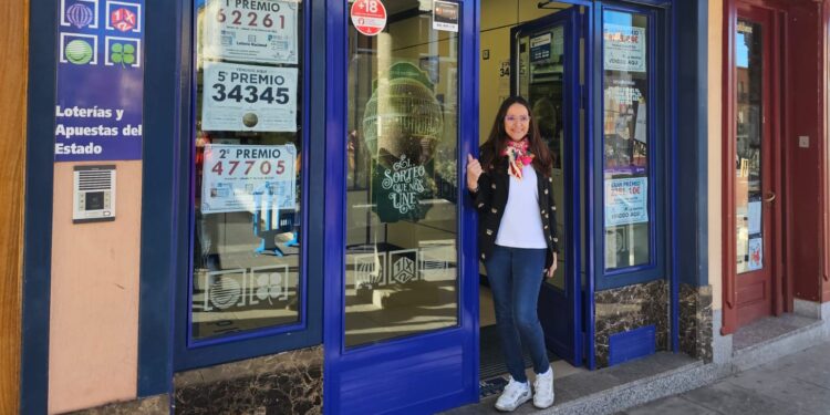 Lluvia de millones en Peñaranda: El Ángel de la Suerte reparte 3,8 millones de euros del cuarto premio con el número 41147