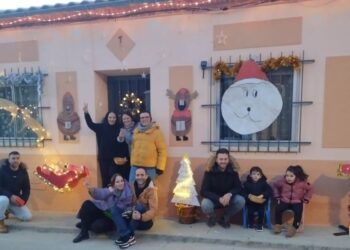 El primer concurso de fachadas navideñas de Macotera ya tiene ganadores: Sinfo Arroyo, Luisa Blázquez y Miguel Salinero