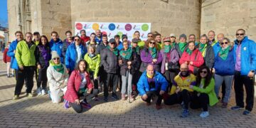 Macotera pone la nota solidaria en su Navidad con la marcha y carrera a favor de la Asociación Parkinson de Salamanca