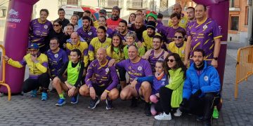 Macotera pone la nota solidaria en su Navidad con la marcha y carrera a favor de la Asociación Parkinson de Salamanca