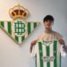 De Cantalapiedra a jugar en el Real Betis: Óscar Martín García hace realidad su sueño de convertirse en una promesa del fútbol