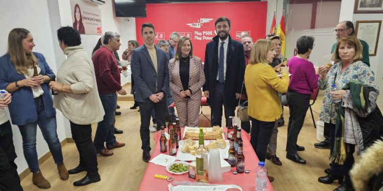 Socialistas de la comarca peñarandina celebran en la Casa del Pueblo el XLV aniversario de la Constitución española