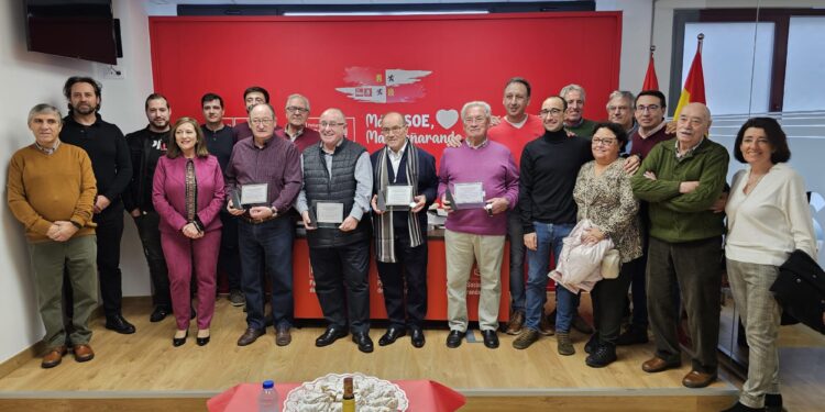 Merecido homenaje del PSOE a cuatro ex alcaldes de la comarca por su dedicación a sus municipios y a sus vecinos
