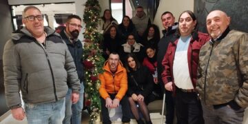 Reencuentro de la familia Redondo en Peñaranda con una comida de confraternidad en el restaurante Las Cabañas