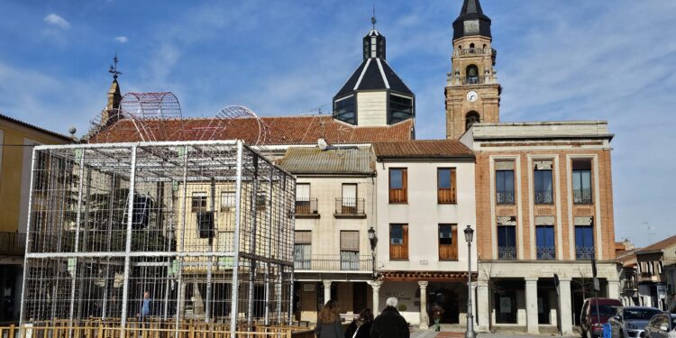 Peñaranda sin reloj y sin toque de campanas en la parroquia: la humedad de las nieblas y heladas deja inutilizados los sistemas