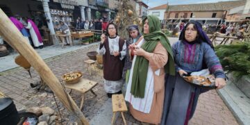 Y Jesús nació un año más en Santiago de la Puebla: rotundo éxito del belén viviente con más de un centenar de protagonistas