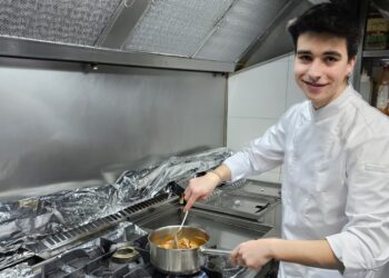 Álex Marcos Torres, el joven peñarandino que da el salto a la Basque Culinary Center para convertirse en un prometedor chef