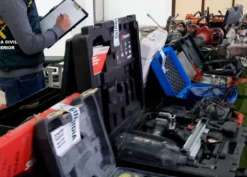 La Guardia Civil detiene a cuatro personas que se dedicaban al robo de material de construcción y alimenticio en varias provincias