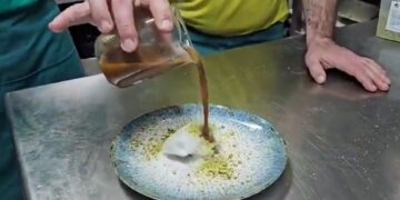 Los Álamos Gastrolab presenta en exclusiva para A TIEMPO la tapa «Carrillera de Pachucho» que llevará a Madrid Fusión