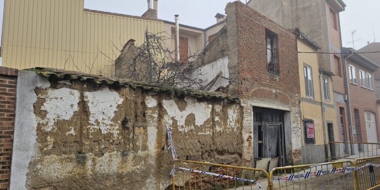 El Ayuntamiento de Peñaranda reconoce la «extrema complejidad» para dar solución al problema de los edificios en mal estado