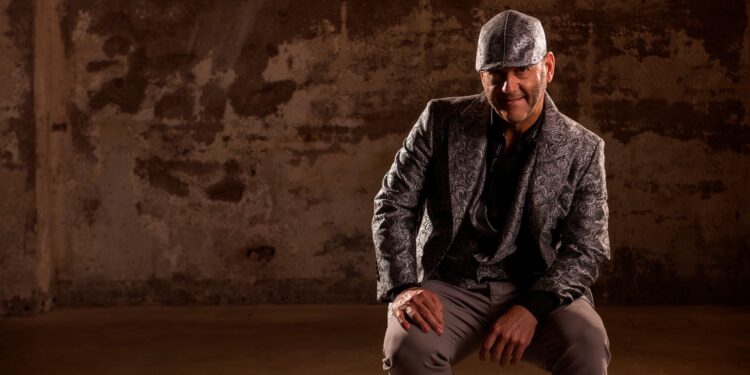 Paco Candela llega a Salamanca: «El cariño de la gente es lo que va a quedar siempre, es lo más importante para un artista»