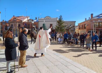 Macotera se suma a las localidades que festejan a San Antón y celebra la misa seguida de la bendición de los animales
