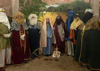 Los Reyes Magos reparten ilusión por toda la comarca: así ha sido su visita a los distintos municipios en la noche más esperada