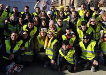 Carreras infantiles, entrega de premios y un ágape en la plaza ponen el broche al XI «Roscón» en Paradinas de San Juan