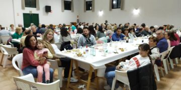 Villoruela cierra su programación navideña con la tradicional cena solidaria en el multiusos a beneficio de Acción Verapaz