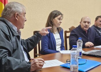 Sigue la tensión en Villaflores y Rufino Arribas (PSOE) se defiende: «nunca me he llevado dinero de las contrataciones»