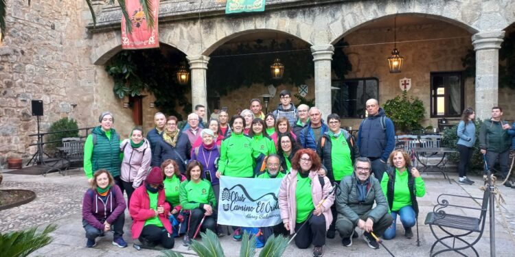 El club Camino El Cristo de Alaraz participa en la XXV Ruta del Emperador Carlos V con una gran experiencia en Extremadura