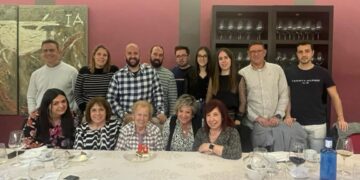 Muchas felicidades para Alfonsa que hoy ha celebrado su 90 cumpleaños en Peñaranda rodeada de toda su familia
