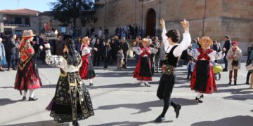 Babilafuente celebra el día grande de sus fiestas de invierno con misa y procesión dedicadas a San Blas y con un ágape