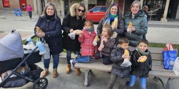 Peñaranda celebra una nueva edición de la Operación Bocata a favor de Manos Unidas y con un día plenamente primaveral