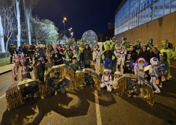 Multitudinario desfile de Carnaval en Peñaranda que gana en participación, calidad y público en todo el recorrido hasta la plaza