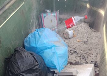 Cantalapiedra-Las Villas no recogerá los contenedores de basura con cenizas sueltas, estiércol, maderas, podas y voluminosos