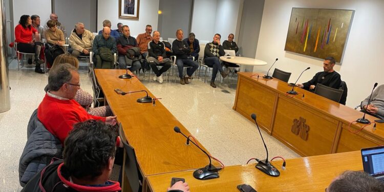Peñaranda celebra la «Mesa del Deporte» reuniendo a clubes y asociaciones de la localidad para compartir ideas e inquietudes