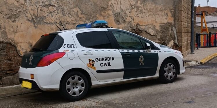 Toma de contacto de la Guardia Civil con los alcaldes de Poveda de las Cintas, Villaflores, Zorita de la Frontera y Palaciosrubios
