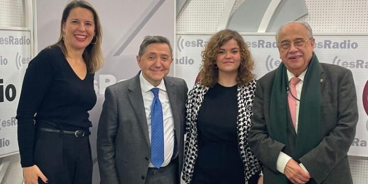 Isabel Medina, la quiropráctica peñarandina que ha hablado con Federico Jiménez Losantos sobre los cuidados de la columna