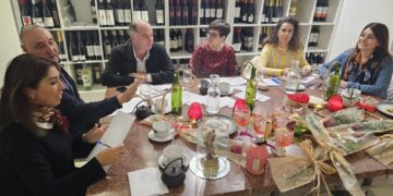 Antonio Gómez Bueno en categoría de adultos y Sara García y Lucía Hernández en infantil ganan el concurso de Los Álamos