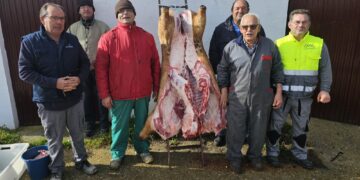 Rágama vive con un gran ambiente la III Jornada de la Matanza en la que no faltan las degustaciones de los productos del cerdo