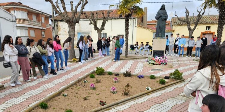 Cantalpino recibe a 400 escolares y monitores salesianos en una jornada de convivencia en torno a la beata Sor Eusebia Palomino