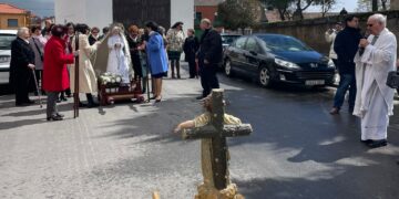 Cantaracillo cierra su Semana Santa con el encuentro de la Virgen y el Niño Jesús con la cruz en este Domingo de Resurrección