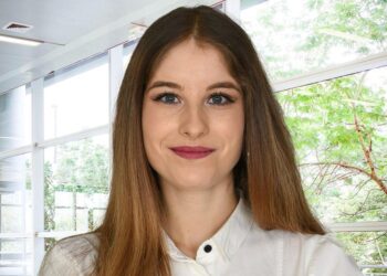 Esther Martín Albarrán, la cantaracillense estudiante de Medicina y finalista en los Premios Optimus de la «Francisco de Vitoria»