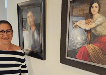 La macoterana Petra Madrid Zaballos expone en Peñaranda sus creaciones en la exposición «Aguja, punto-punto y cruz»