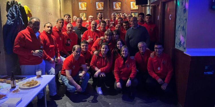 Los hermanos de carga del Humilladero mantienen intacta la ilusión de poder estrenar el Viernes Santo las andas del Cristo